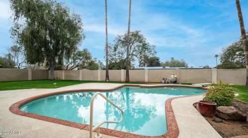 6001 Friess Dr, Scottsdale AZ  85254-3117 exterior