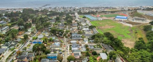 661 Carmel Ave, Pacifica, CA 94044-2414