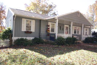 102 Wagner Pl, Bybee, VA 22963-5123