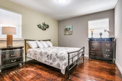 2511 Bernardo De Galvez Ave, Galveston TX 77550 exterior