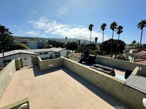 208 Calle Miramar, Redondo Beach CA  90277-6206 exterior