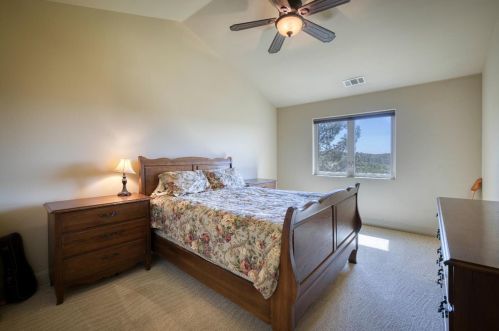 951 Crystal Oak Pl, Newcastle CA  95658-9405 exterior