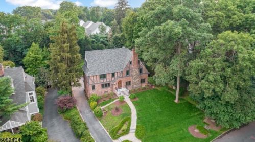 71 Llewellyn Rd, Montclair NJ  07042-2030 exterior