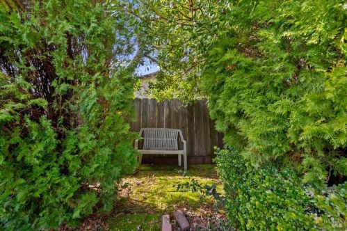 527 San Juan St, Santa Rosa CA  95409-2802 exterior