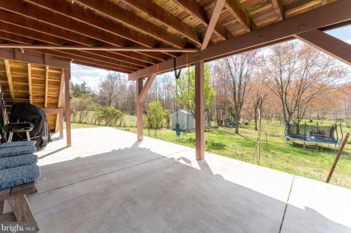 6608 Farmstead Ln, Fredericksburg VA  22407-1703 exterior