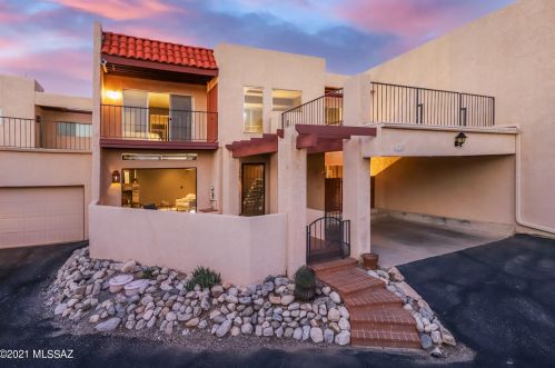 6336 Camino Los Mochis, Tucson, AZ 85718-3530
