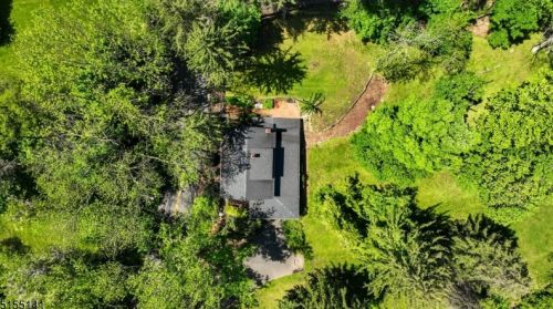 2041 Raritan Rd, Scotch Plains NJ  07076-4711 exterior