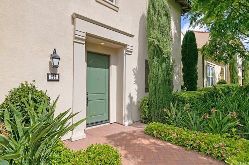 121 Blaze, Irvine CA  92618-1507 exterior