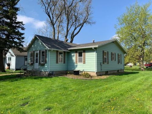205 State St, Terril, IA 51364-7083