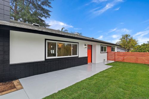 1135 Eucalyptus Ave, Vista, CA 92084-6332
