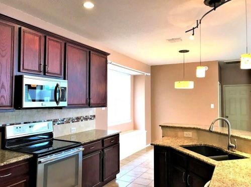 2019 Camelot Dr, Allen TX  75013-3017 exterior