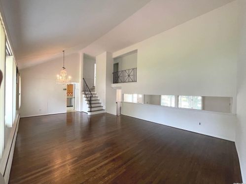 338 Wicks Ave, Babylon NY  11703-1511 exterior