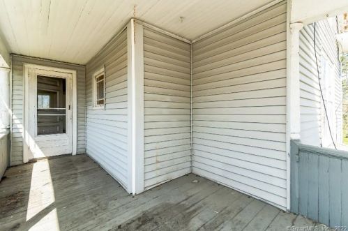 15 Wall St, Middletown CT 06457-4705 exterior