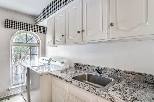 4455 Forest Bend Rd, Dallas TX  75244-6418 exterior