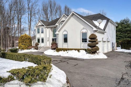 51 Crine Rd, Morganville, NJ 07751-1039