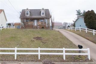210 Mark Spitz Dr, Clarksville, TN 37042-5538