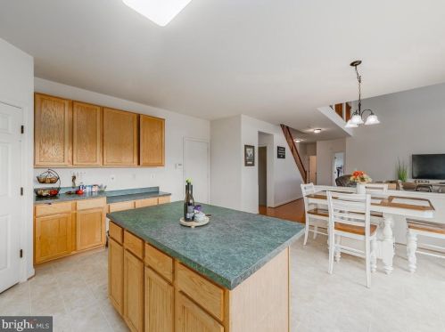 172 Limestone Way, Fredericksburg VA  22406-7466 exterior