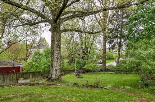 916 Stevendale Dr, Pittsburgh PA  15221-3926 exterior