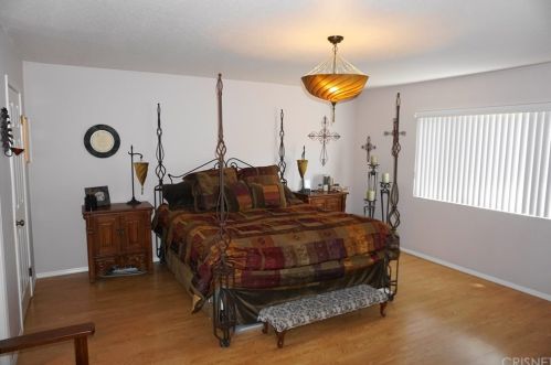 1243 4 St, Simi Valley CA 93065-3247 exterior