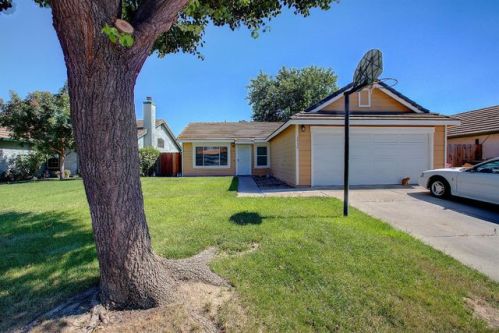 3532 Jarena Dr, Modesto, CA 95357-1318