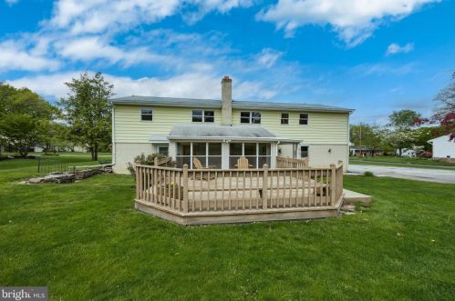 326 Old State Rd, Berwyn, PA 19312-1129