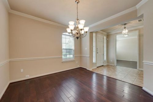 3604 Leanne Dr, Lewisville TX  75022-0962 exterior