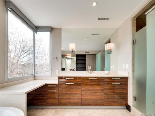 514 Cook St, Denver CO 80205-3735 exterior