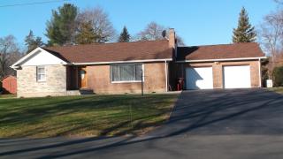 19 Terrie Rd, Farmington CT  06032-2422 exterior