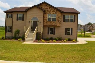 1143 Freedom Dr, Clarksville, TN 37042-7468
