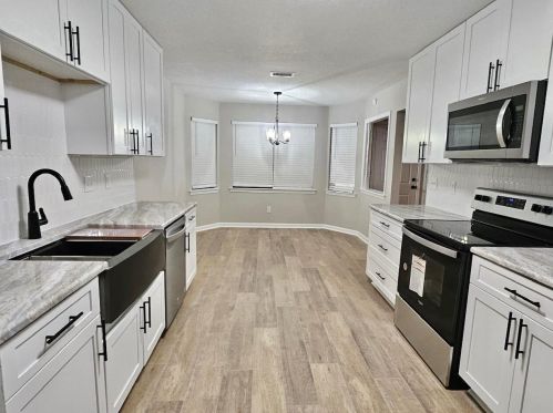 694 Seapine Cir, Pensacola, FL 32506-6240