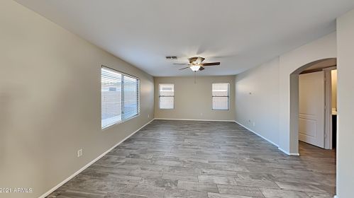 552 Love Rd, San Tan Valley, AZ 85143-4808