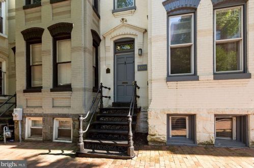 3320 Prospect St, Washington, DC 20007-3216