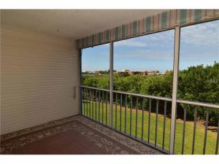 9514 Tara Cay Ct, Largo, FL 33776-1159
