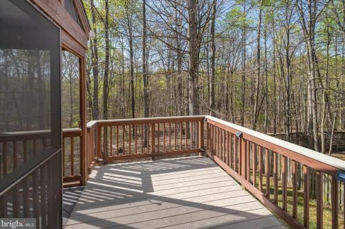 13101 Taverner Loop, Woodbridge VA  22192-5333 exterior