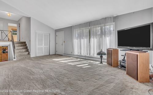 19 Homestead Pkwy, Tinton Falls, NJ 07724-3115