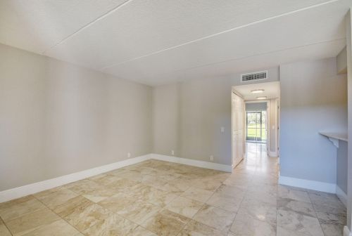 609 Meadows Cir, Boynton Beach FL  33436-8925 exterior