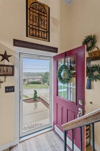 120 Mcmahon Dr, Manor PA 15665-9603 exterior