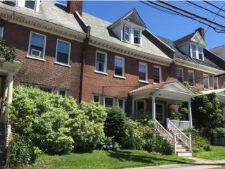 104 Union St, Burlington VT  05401-3823 exterior