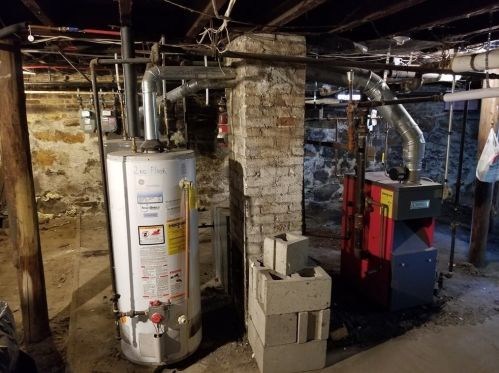 60 Florence St, Worcester MA  01610-1313 exterior