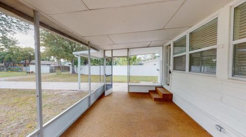 7116 Date Palm Ave, Saint Petersburg FL  33707-2013 exterior
