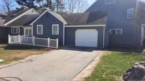 11 Liberty Dr, North Windham, CT 06250-1548