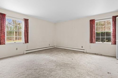 175 Woodville Alton Rd, Richmond RI  02832-2421 exterior