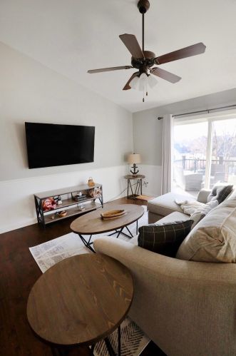 724 Joshua Ln, Lake Geneva WI  53147-4746 exterior