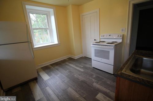 1250 New Danville Pike, Lancaster PA  17603-9212 exterior