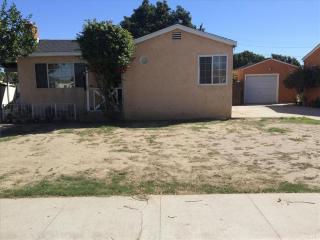 11624 El Granada Ave, Lynwood, CA 90262-3920
