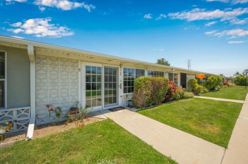 13983 Thunderbird Dr, Seal Beach, CA 90740-5366