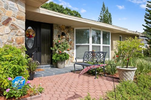 7565 21st St, Saint Petersburg, FL 33702-4819