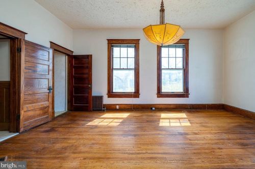 5 Amiss Ave, Richmond National Battlefiel VA  22835-1309 exterior