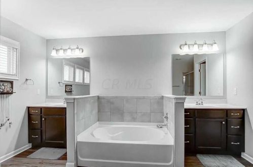 735 Meadow Ridge Way, Marysville OH  43040-8119 exterior
