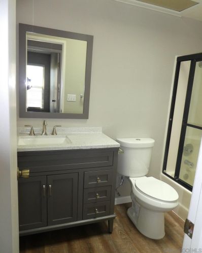 1676 Chalcedony St, San Diego CA 92109-3115 exterior